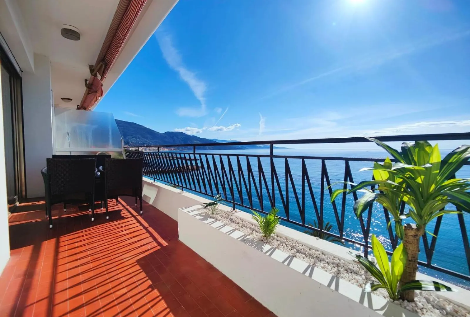 Le Coq Eden - Air Conditioning - Seafront Roquebrune-Cap-Martin